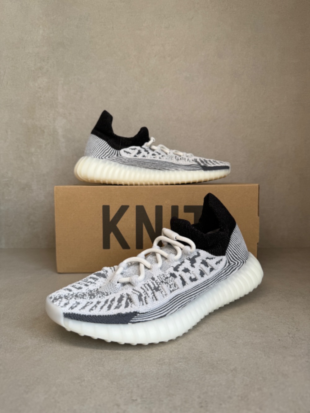 Yeezy 350 V2 CMPCT Slate White