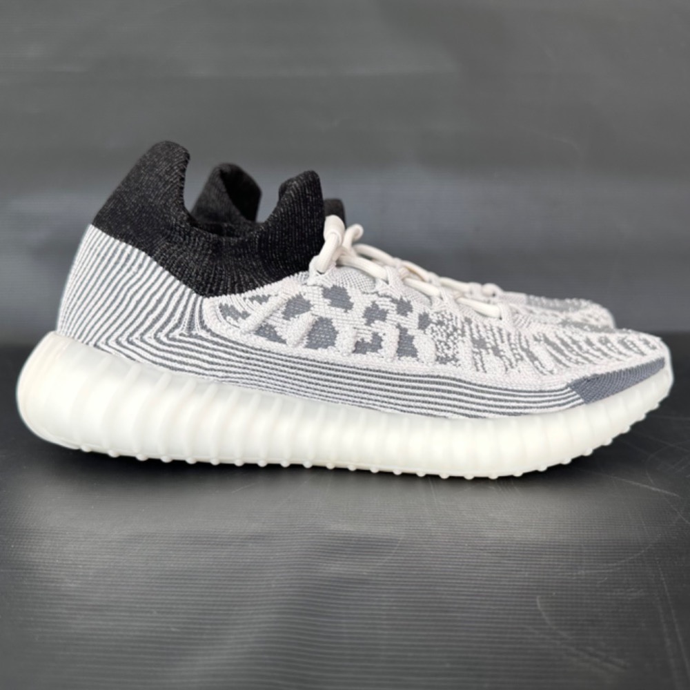 Yeezy 350 V2 CMPCT Slate White