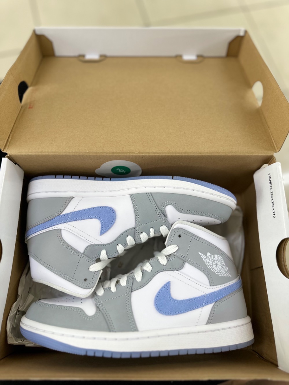 Air Jordan 1 Mid Wolf Grey — 35, Novo