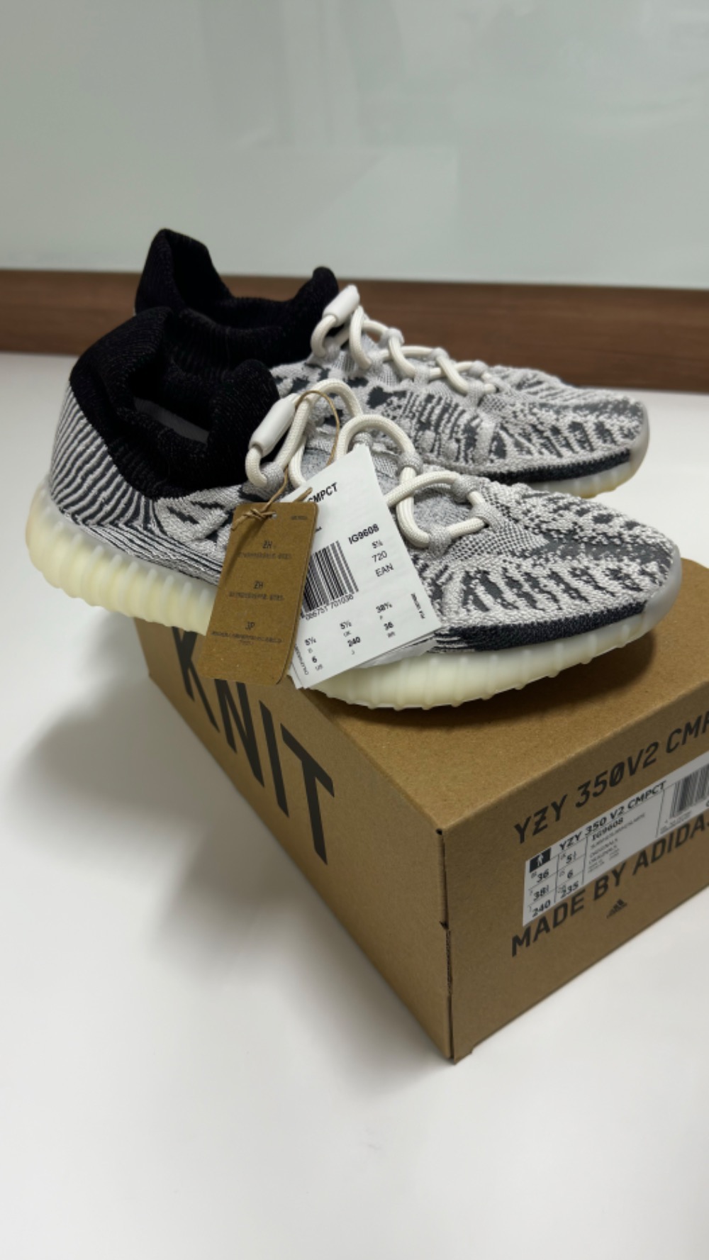 Yeezy 350 V2 CMPCT Slate White