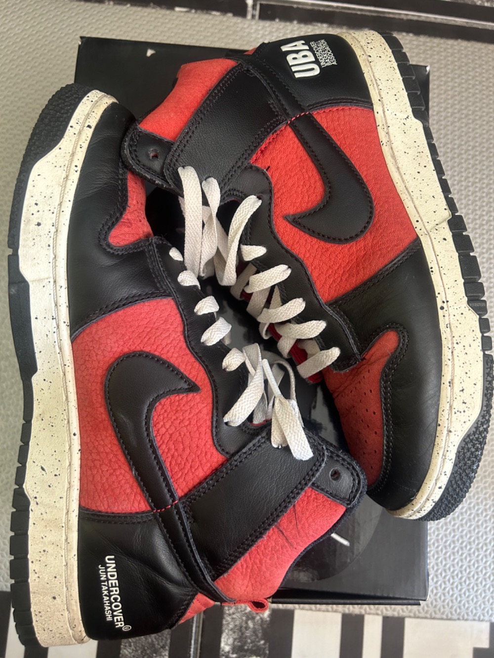 Undercover x Nike Dunk High 1985 Gym Red — 39, Usado