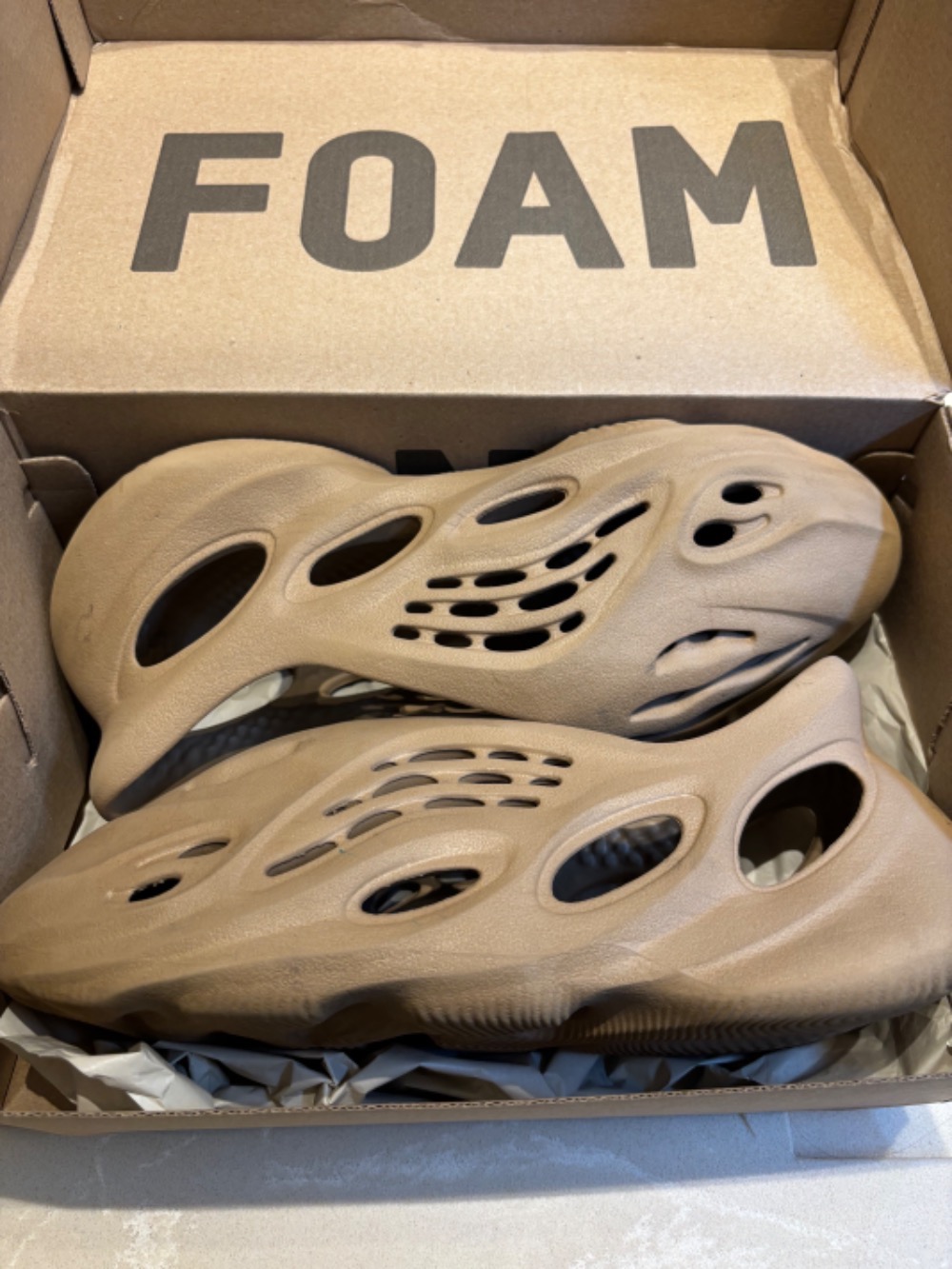 Yeezy Foam Runner Clay Taupe