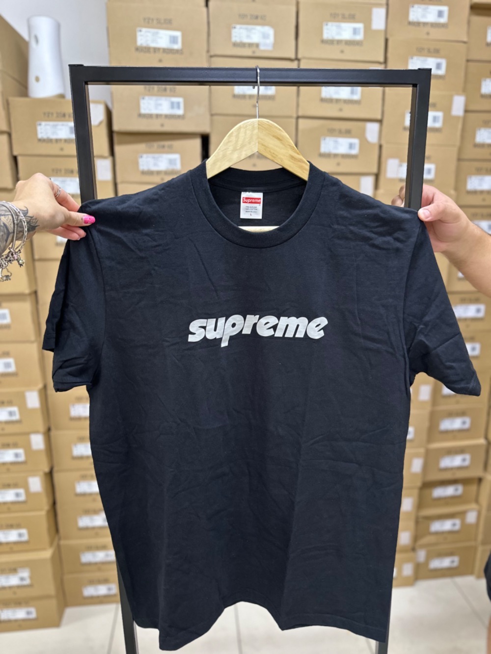 Camiseta Supreme Pinline Black — G, Novo