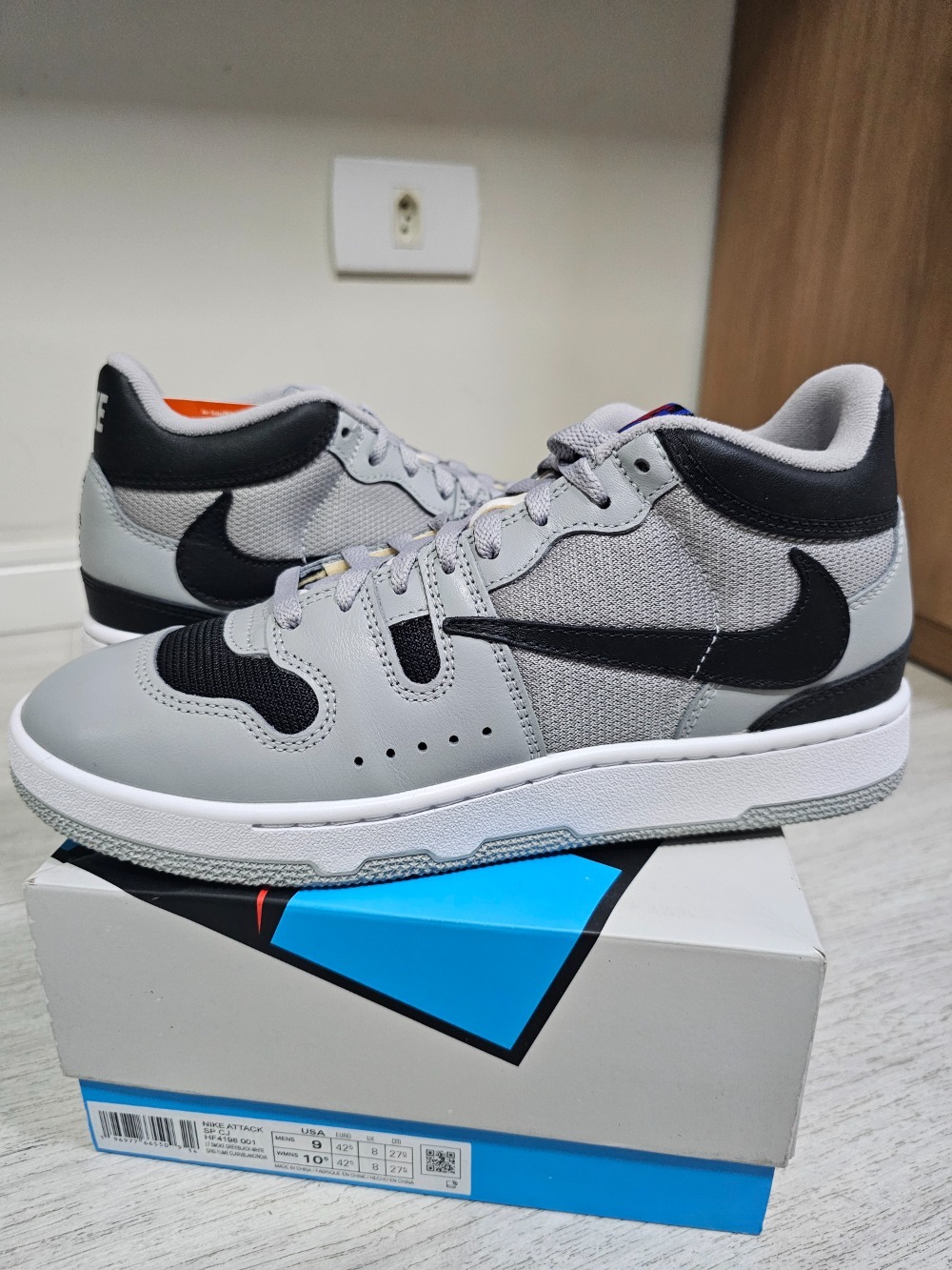 Cactus Jack x Nike Mac Attack Light Smoke Grey Travis Scott