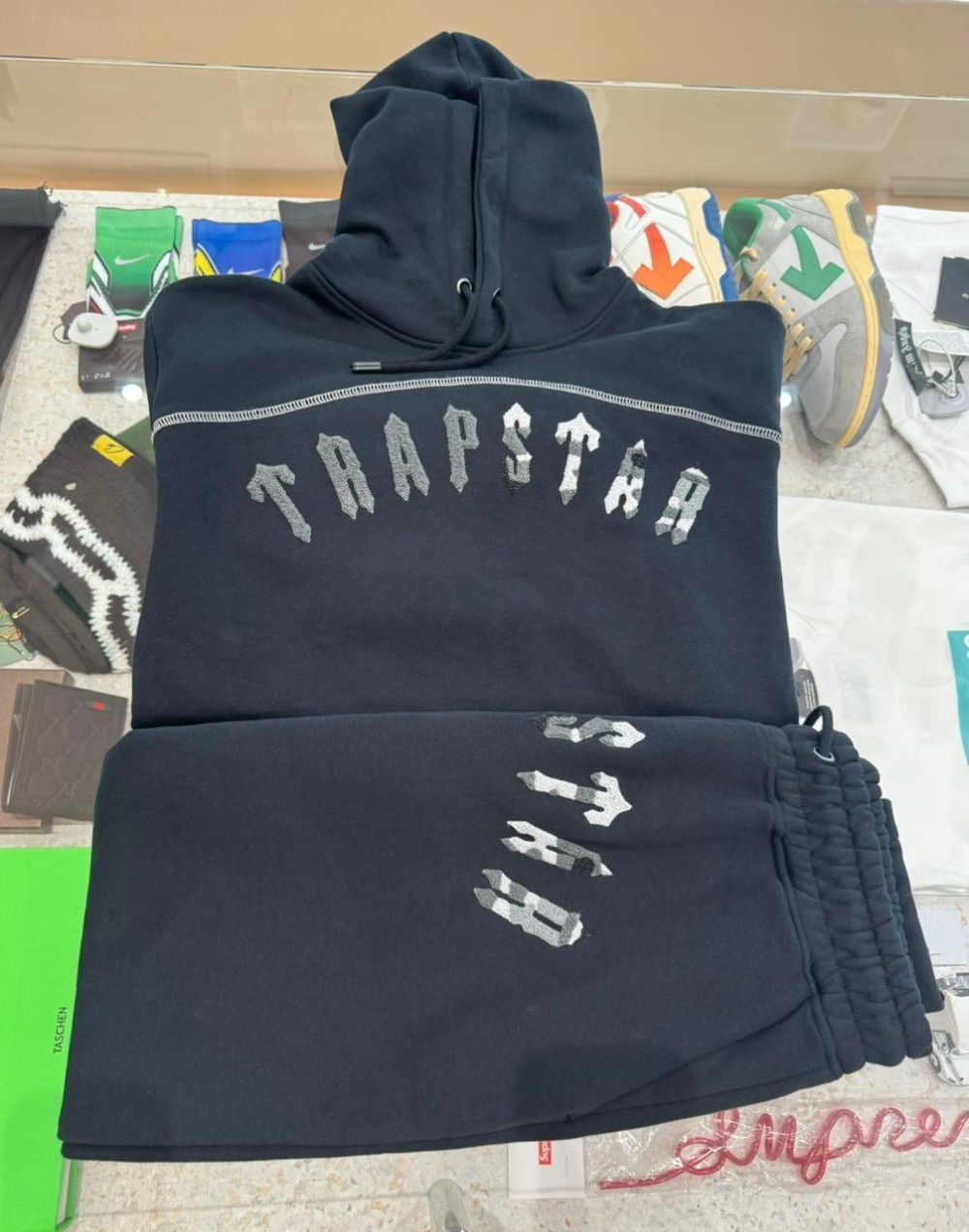 Conjunto Trapstar Camo Black