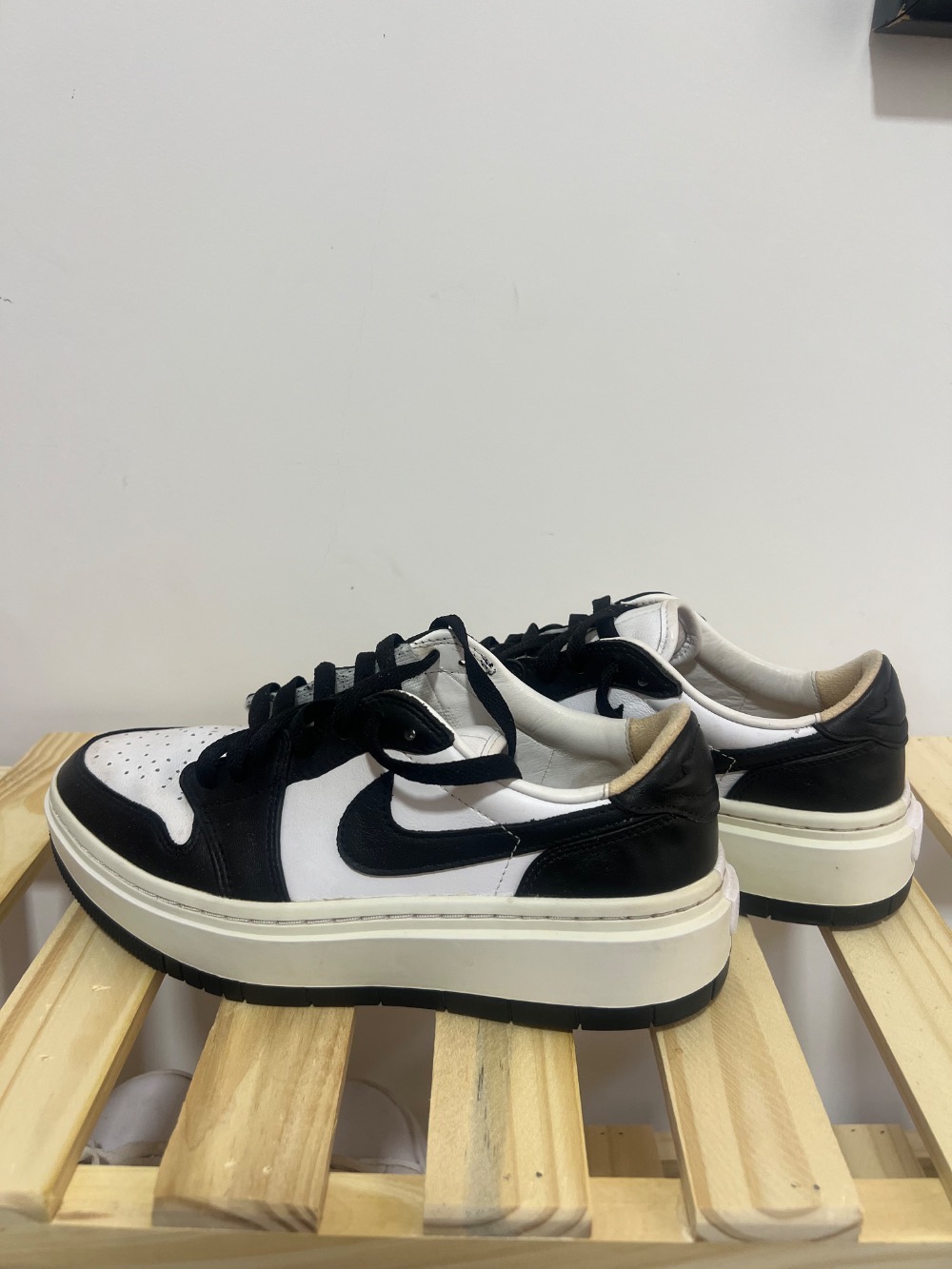 Air Jordan 1 Elevate Low Black White