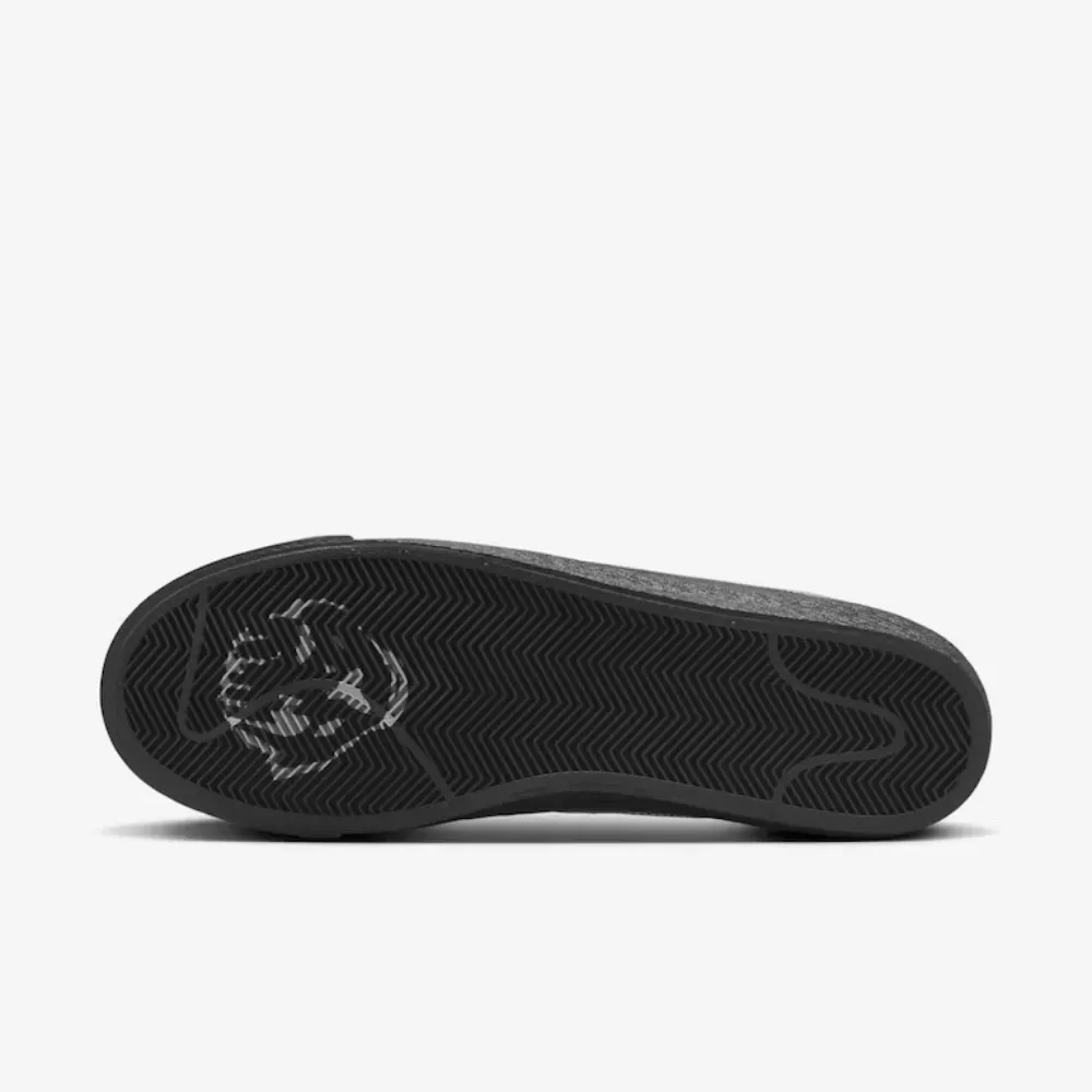 Dancer Skateboards x Nike SB Zoom Blazer Low Black and Metallic Silver foto 5