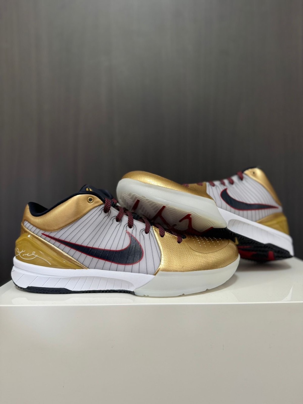 Nike Kobe 4 Protro Gold Medal
