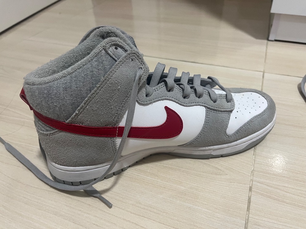 Nike Dunk High Athletic SE Light Smoke Grey and Gym Red — 41, Usado