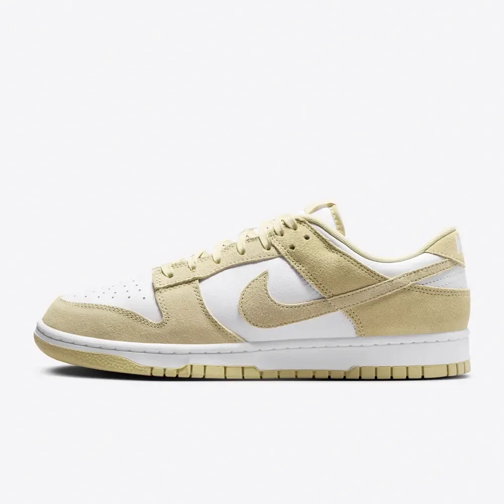 Nike Dunk Low Suede Team Gold foto 1
