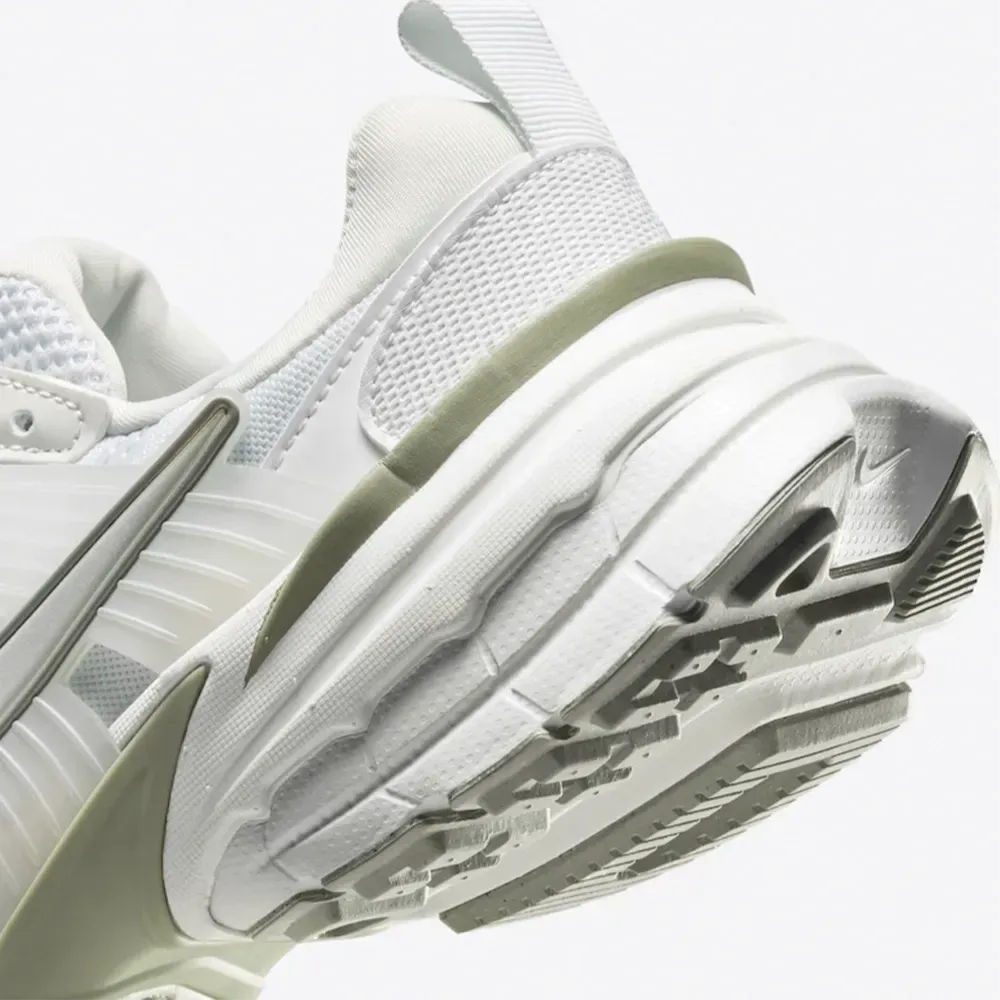 Nike V2K Run Photon Dust Light Silver foto 6