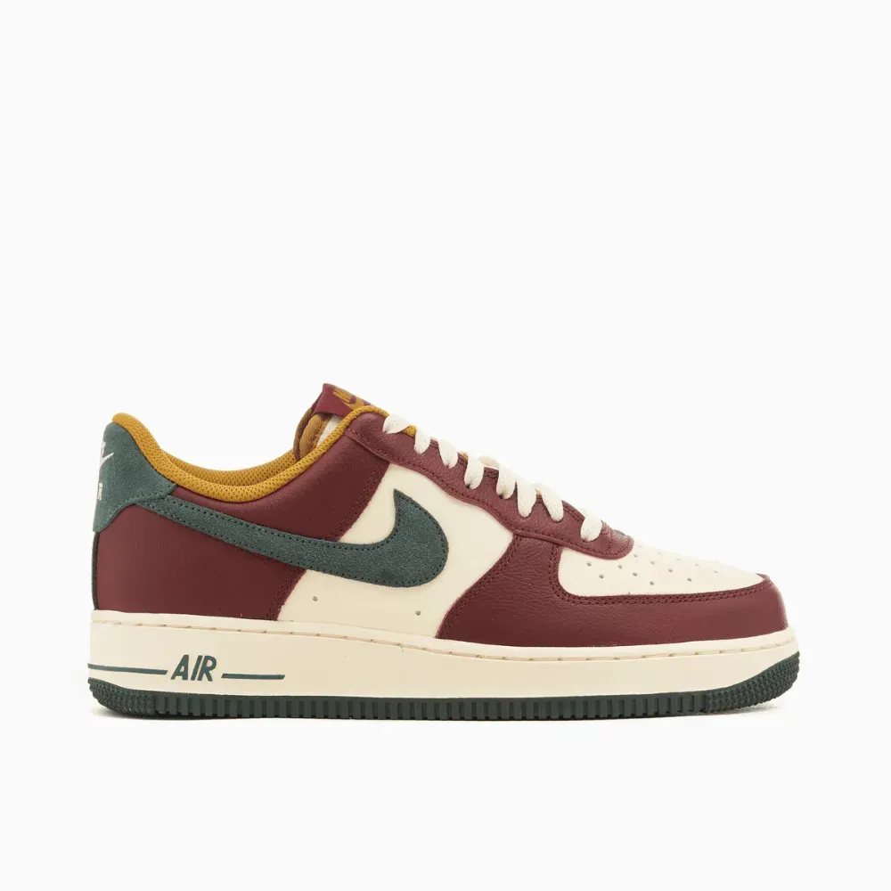 Nike Air Force 1 Low Dark Team foto 1