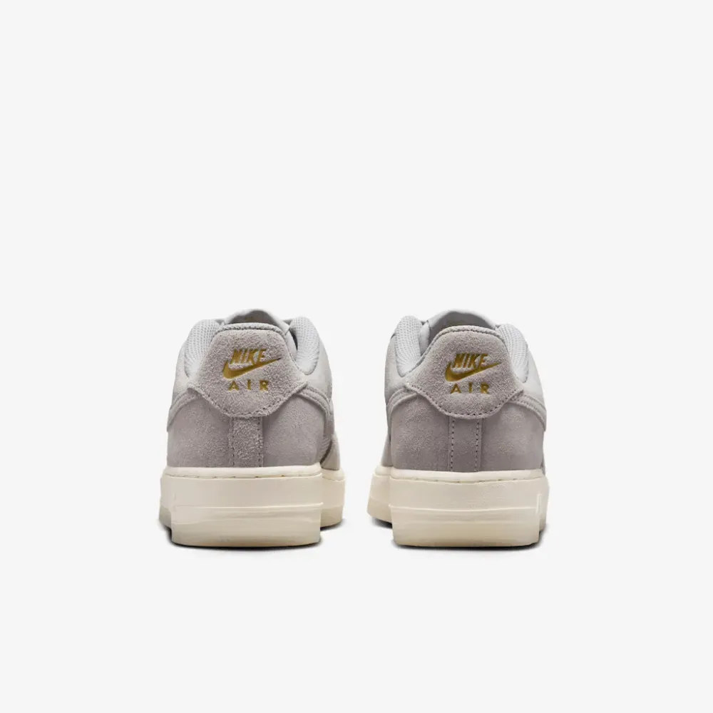 Nike Air Force 1 Low GS Light Smoke Grey Metallic Gold foto 4