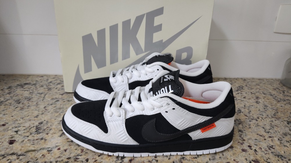 TIGHTBOOTH x Nike SB Dunk Low Pro Black White — 42, Novo