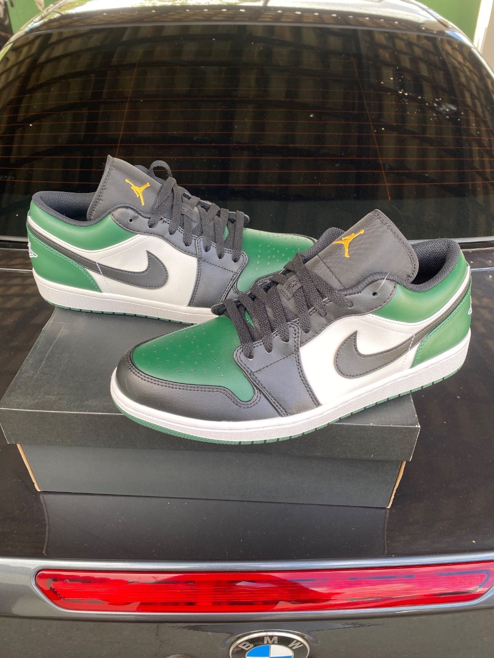 Air Jordan 1 Low Green Toe — 44, Novo