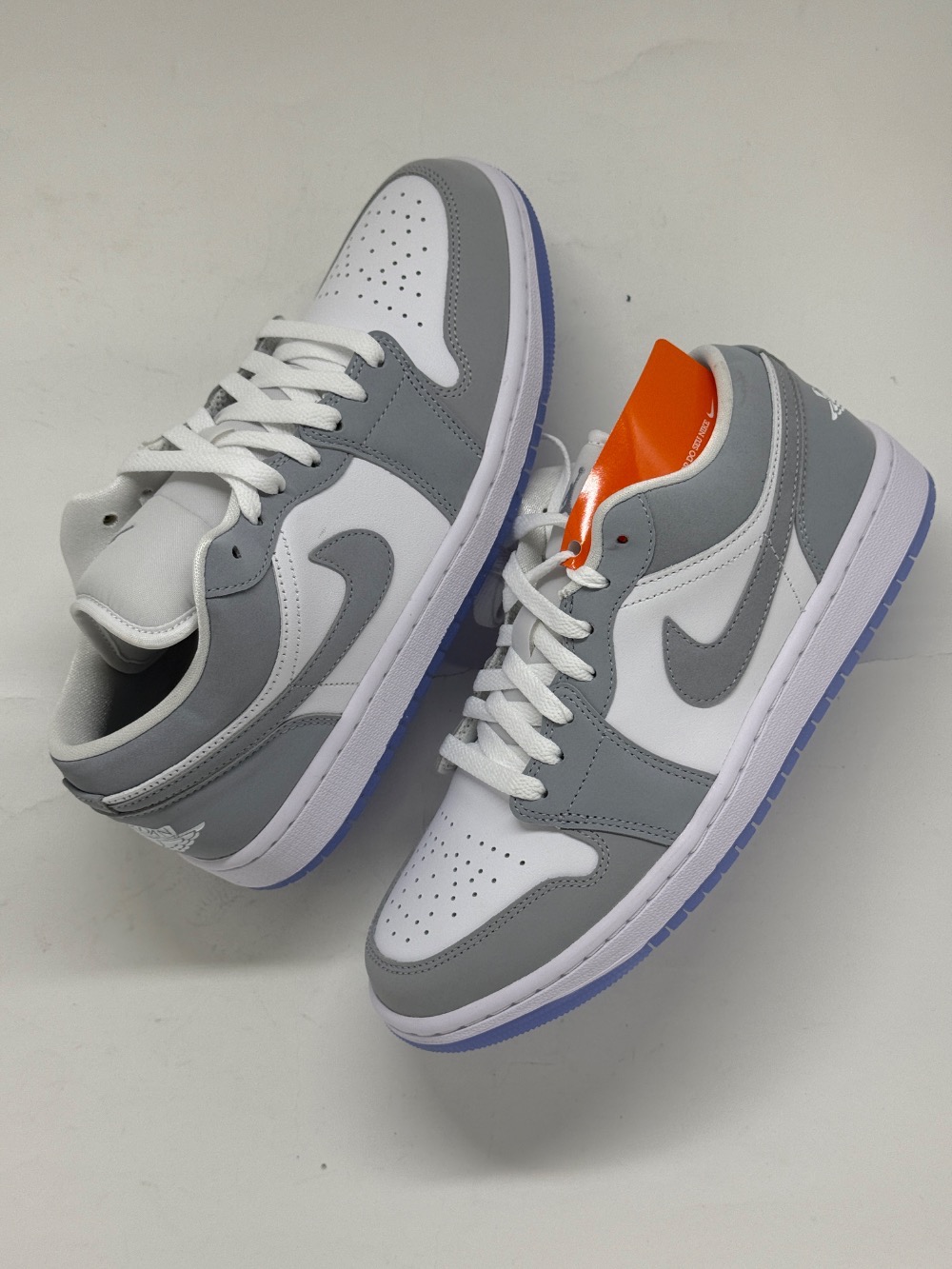 Air Jordan 1 Low Wolf Grey — 38, Novo