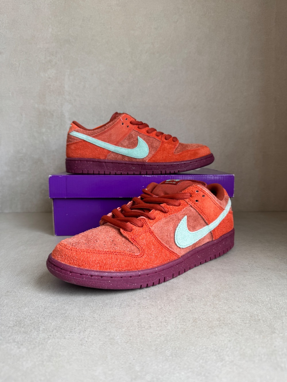 Nike SB Dunk Low Pro Mystic Red and Rosewood — 43, Novo