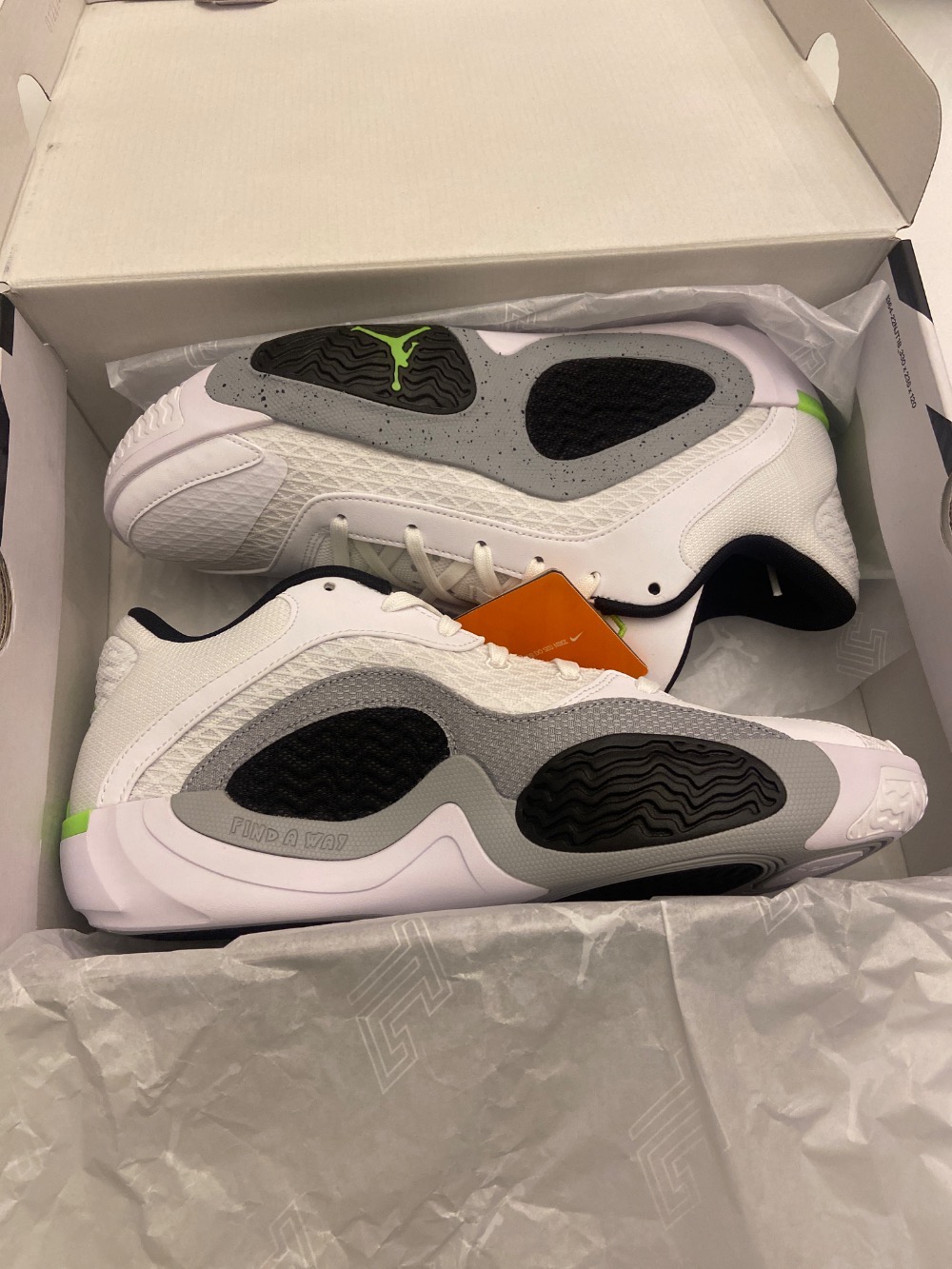 Jordan Tatum 2 Neon