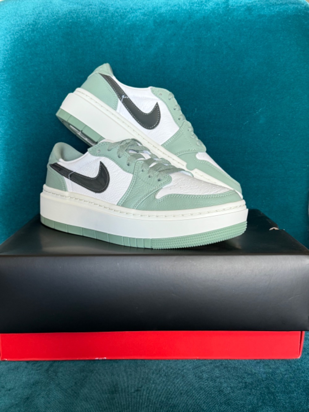 Air Jordan 1 Elevate Low Jade Smoke