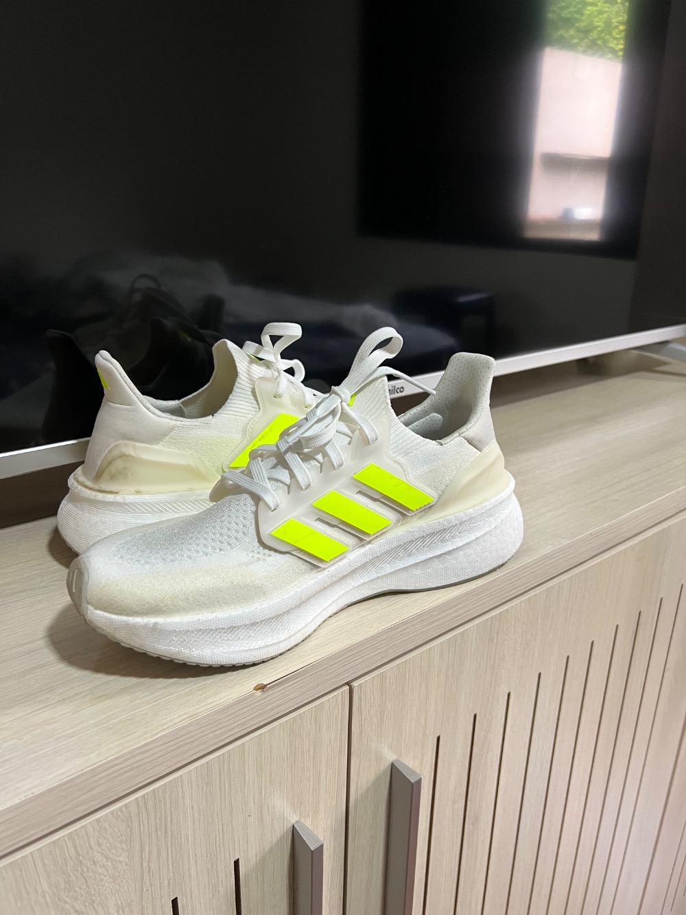 adidas Ultraboost Light 23 Triple Black