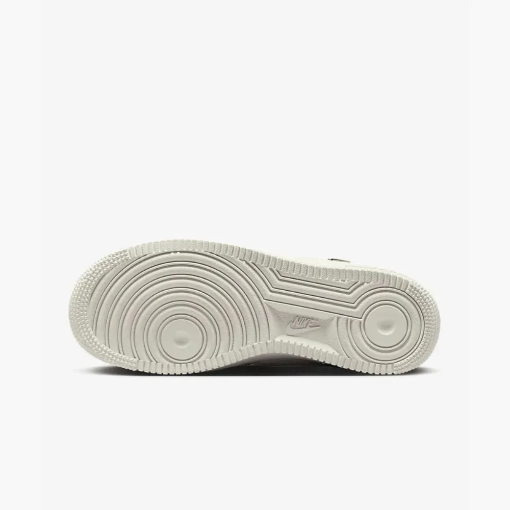 Nike Air Force 1 Low LX CN Sail Gold Mini Swooshes foto 5
