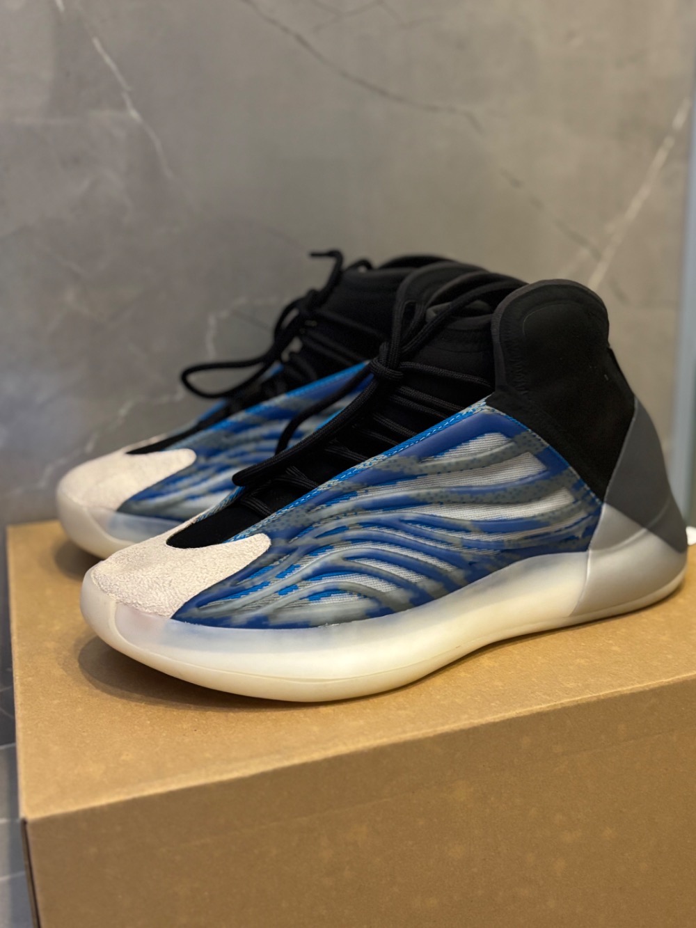 Yeezy QNTM BSKTBL Frozen Blue
