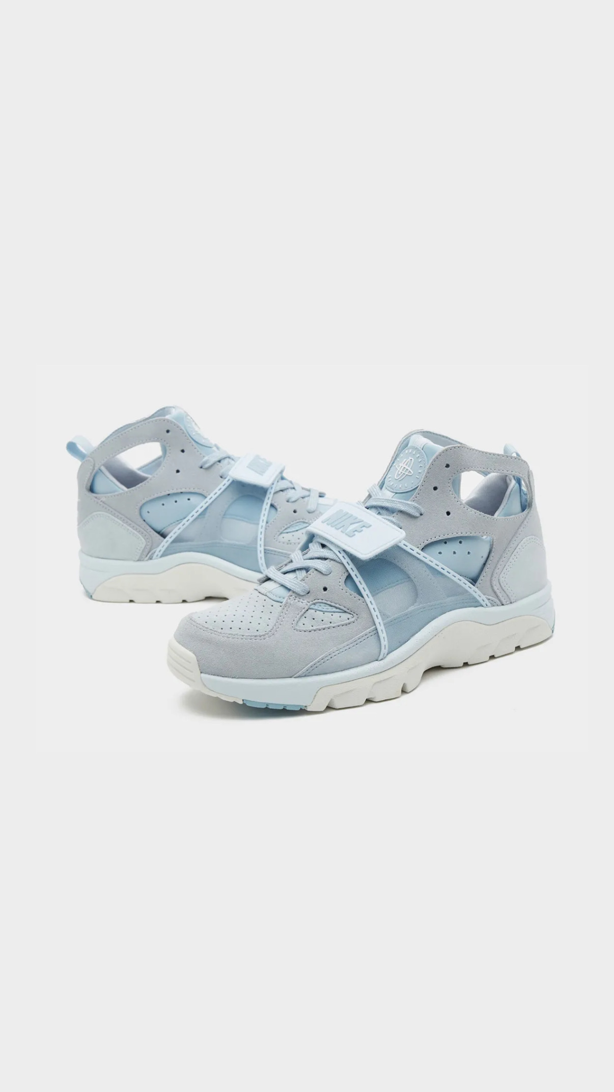 Air Trainer Huarache “Blue Tint” marca o retorno da silhueta em 2025