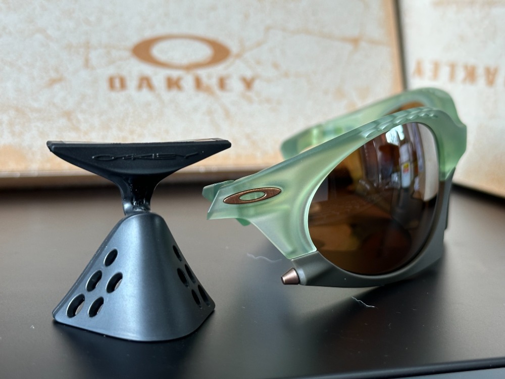 Óculos Oakley Plantaris Matte Transparent Fern Prizm Tungsten
