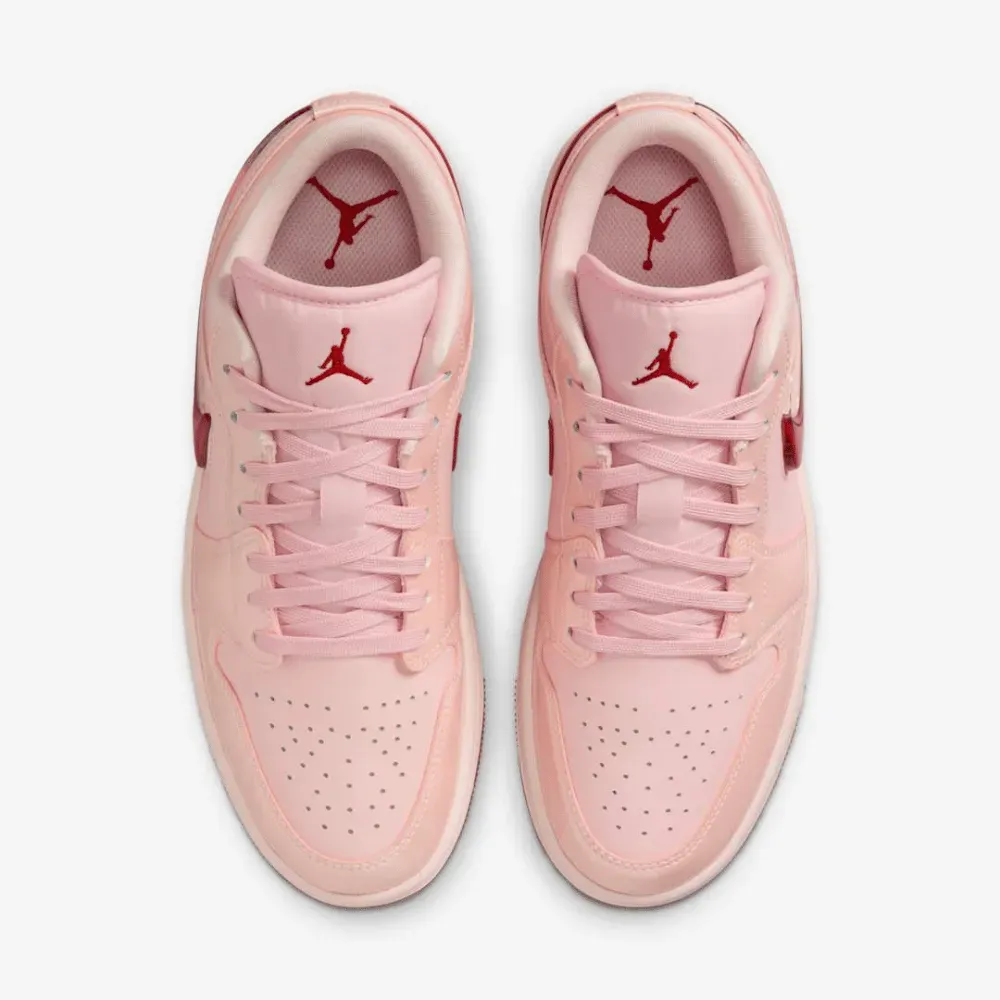 Air Jordan 1 Low Patent Valentine's Day foto 2