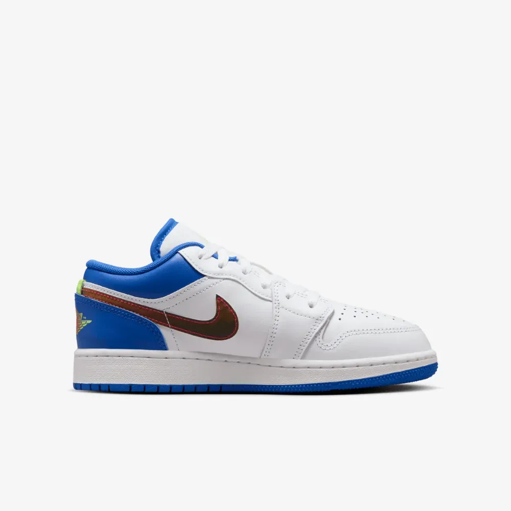 Imagem Air Jordan 1 Low SE White Hyper Royal Iridescent Swooshes