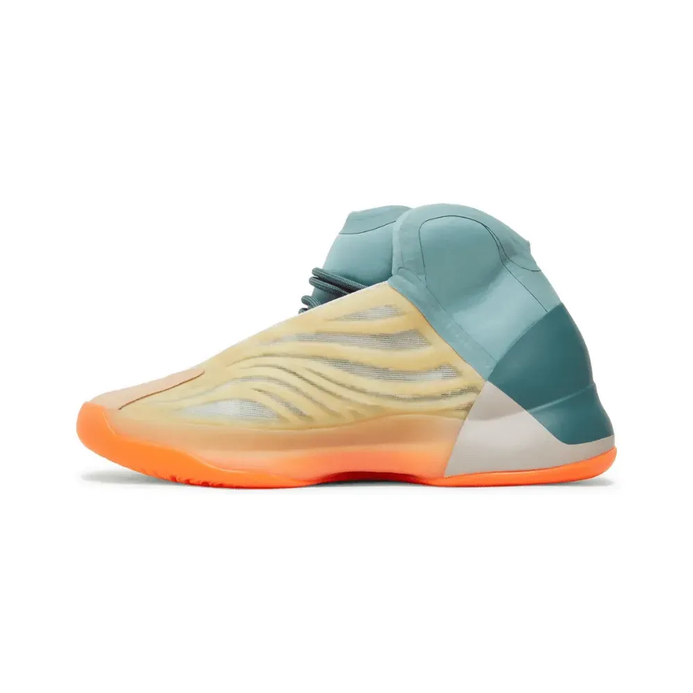 Yeezy QNTM Hi-Res Coral foto 3