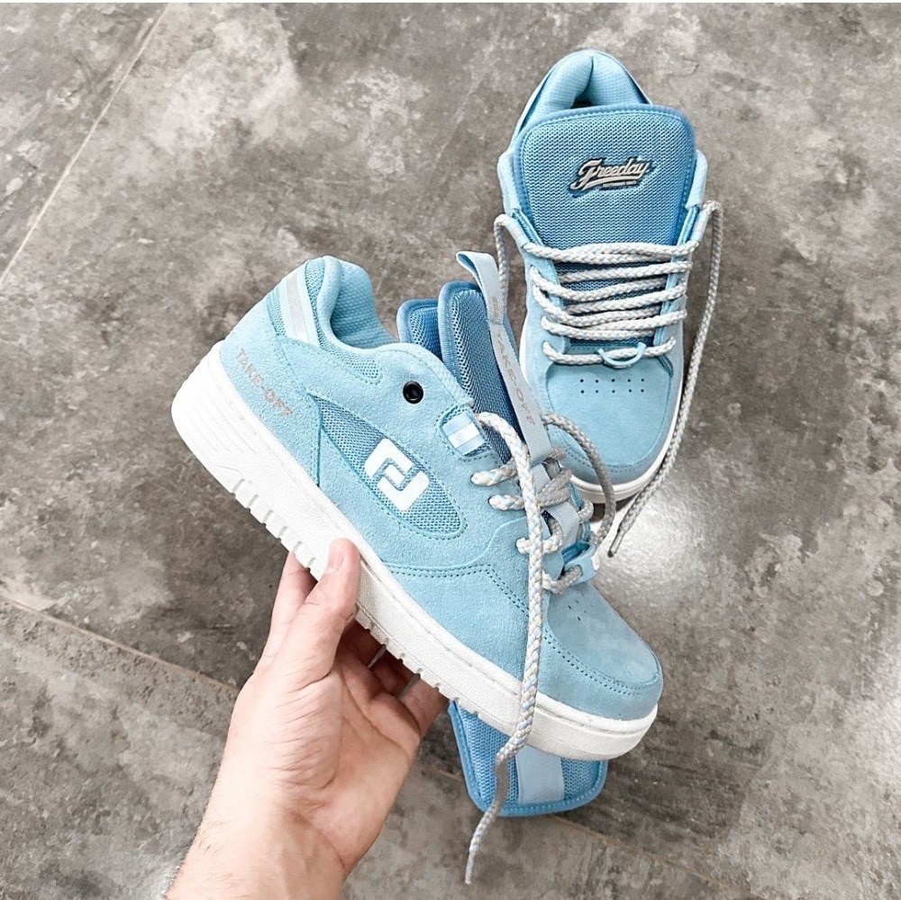 Freeday x TAKE-OFF Switch Azul Lunar