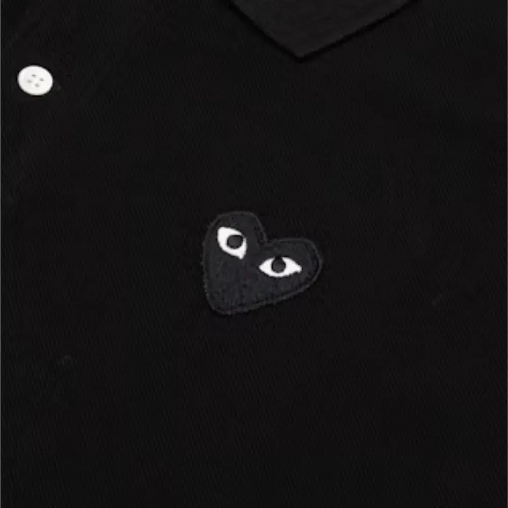 Camiseta Comme des Garcons PLAY Play Black Emblem Polo Black - Droper