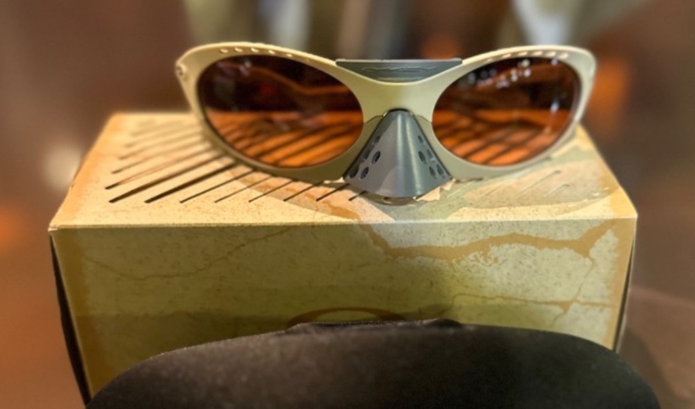 Óculos Oakley Plantaris Matte Sand Prizm Brown Gradient