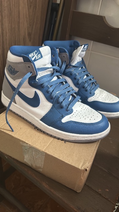 Air Jordan 1 High OG True Blue - Droper