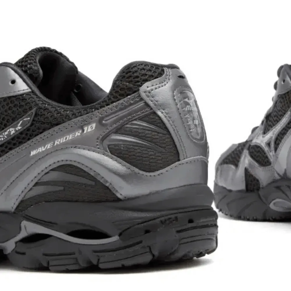 Mizuno Wave Rider 10 Black Sand Metallic Grey - Droper