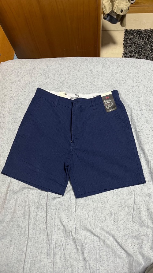 short chino xx levis azul marinho