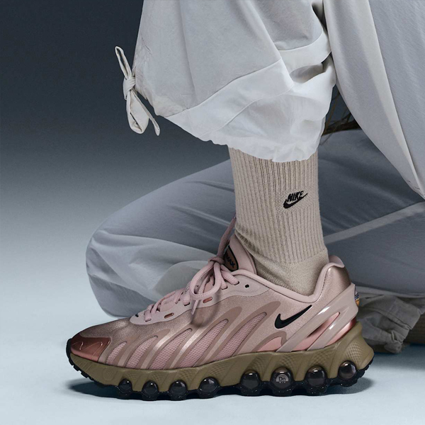 Nike Air Max DN8 “Rose Gold” chega em março com visual brilhante