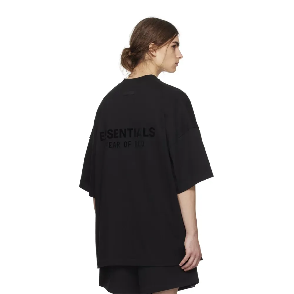 Camiseta Fear of God Essentials V-Neck Jet Black - Droper