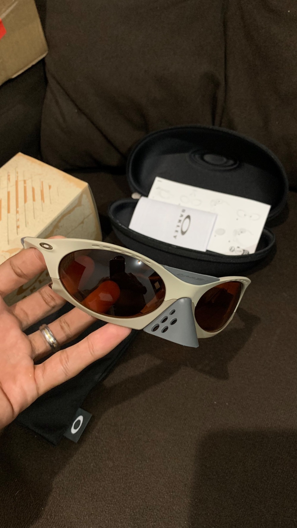 Óculos Oakley Plantaris Matte Sand Prizm Brown Gradient