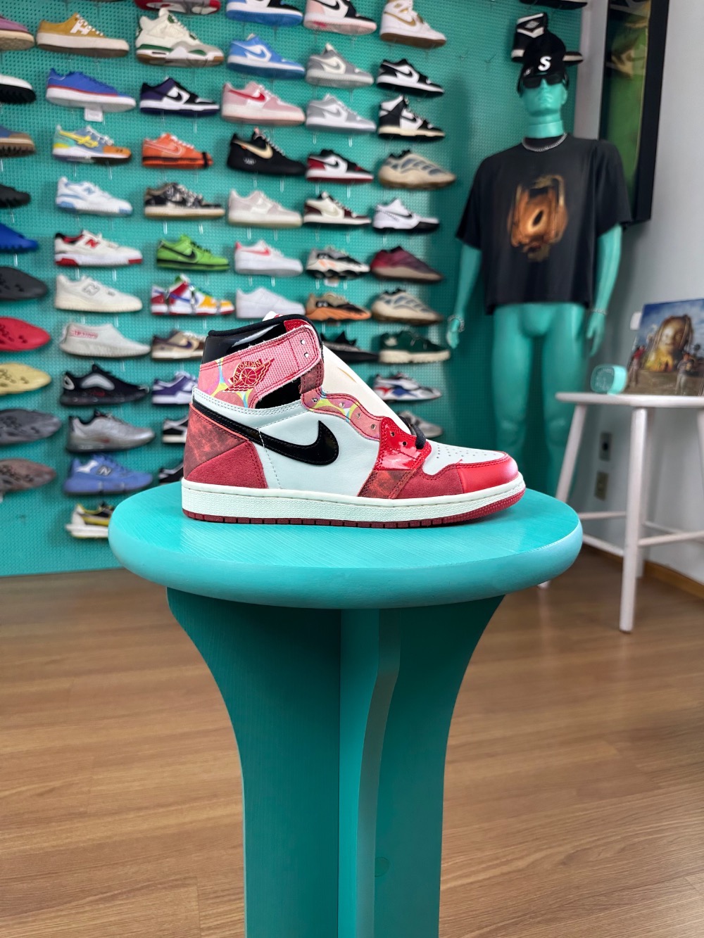 Air Jordan 1 High Next Chapter — 42.5, Novo