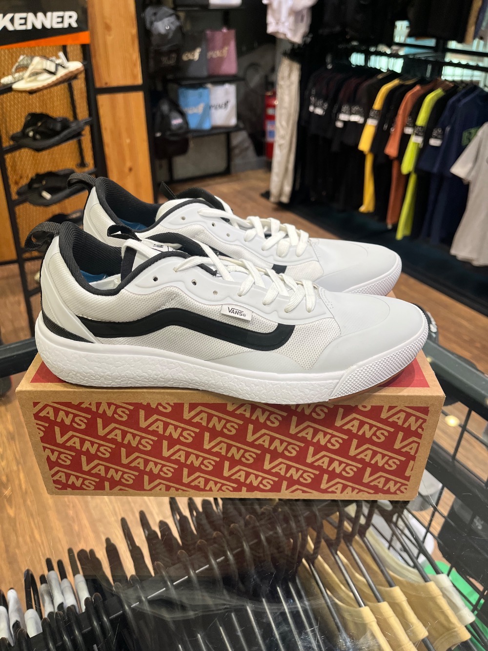 Vans Ultrarange Exo White