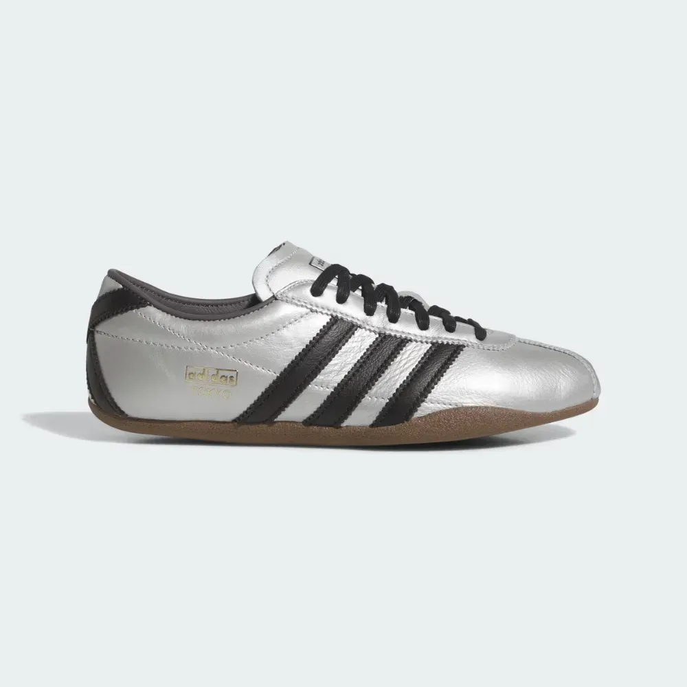 純銀　トゥーイーティー adidas Tokyo Silver Metallic Core Black Gum - Droper
