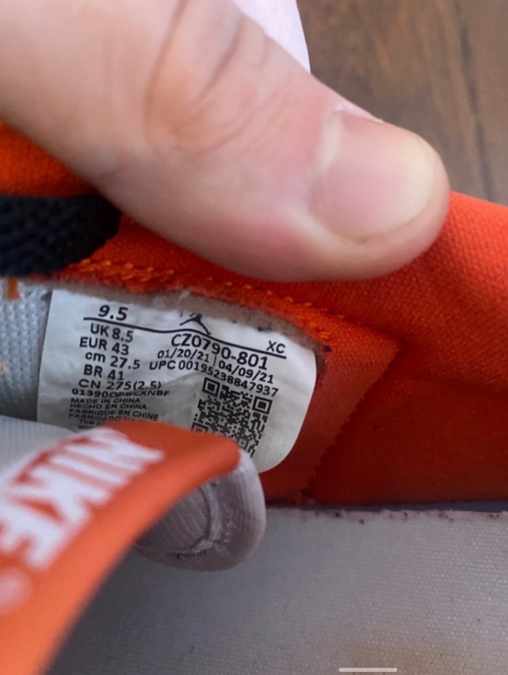 Air Jordan 1 Low Starfish — 41, Usado