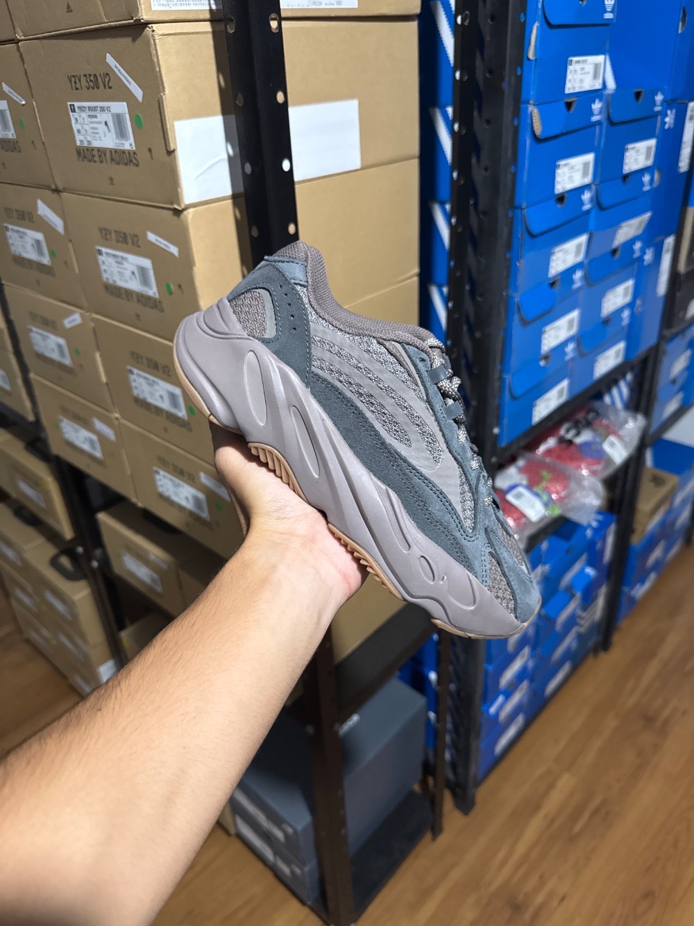 Yeezy Boost 700 V2 Mauve