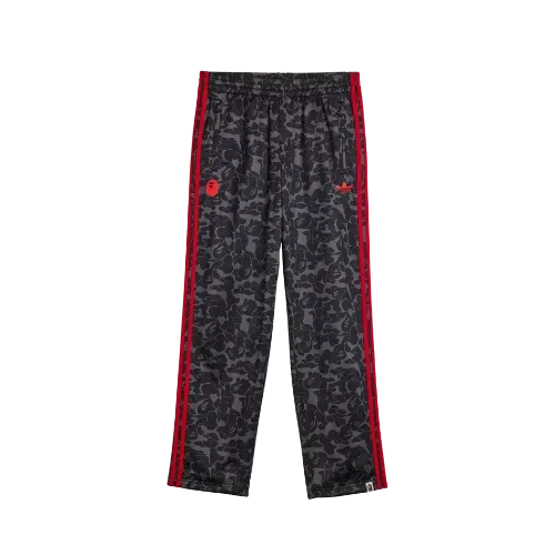 BAPE x adidas Calça Firebird Black - Droper