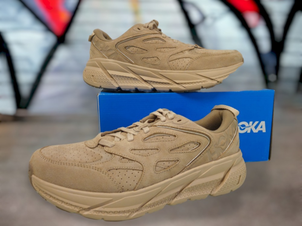 Hoka Clifton L Suede Beige