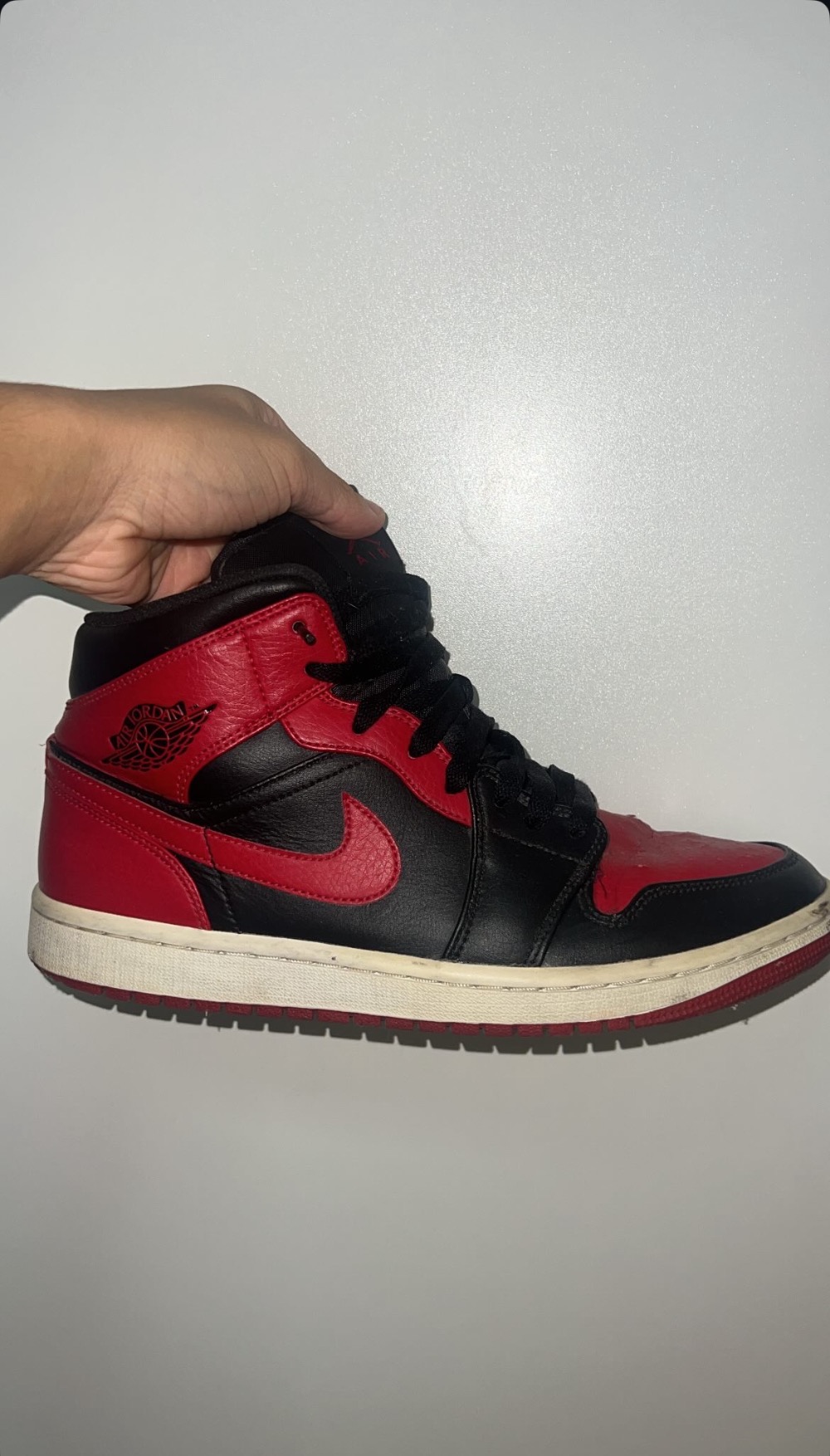 Air Jordan 1 Mid Alternate Bred — 40, Usado