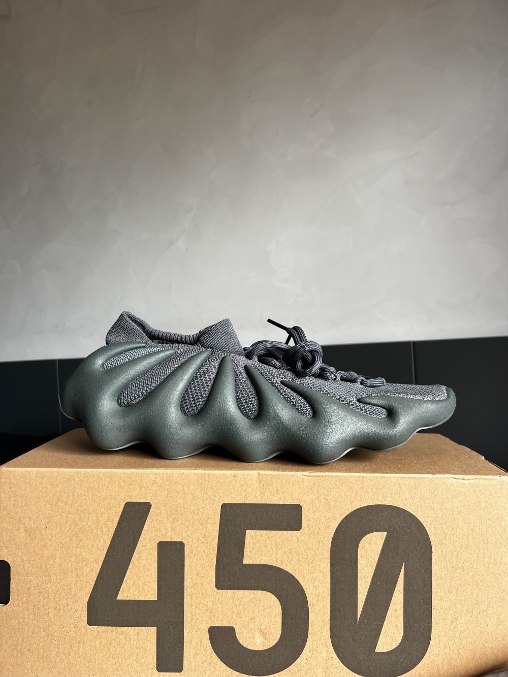 Yeezy 450 Stone Teal — 43, Usado