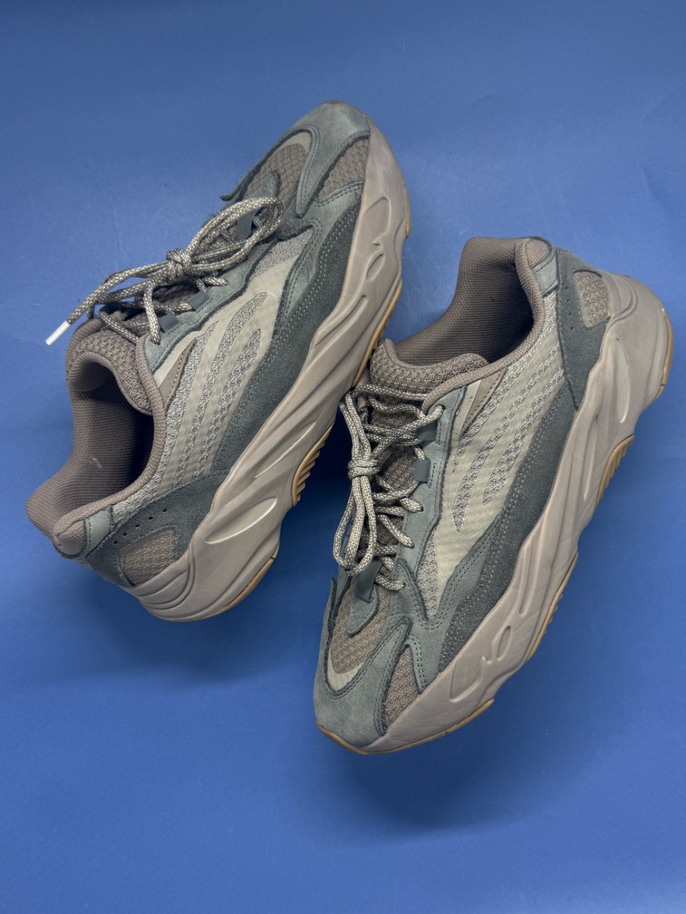 Yeezy Boost 700 V2 Mauve